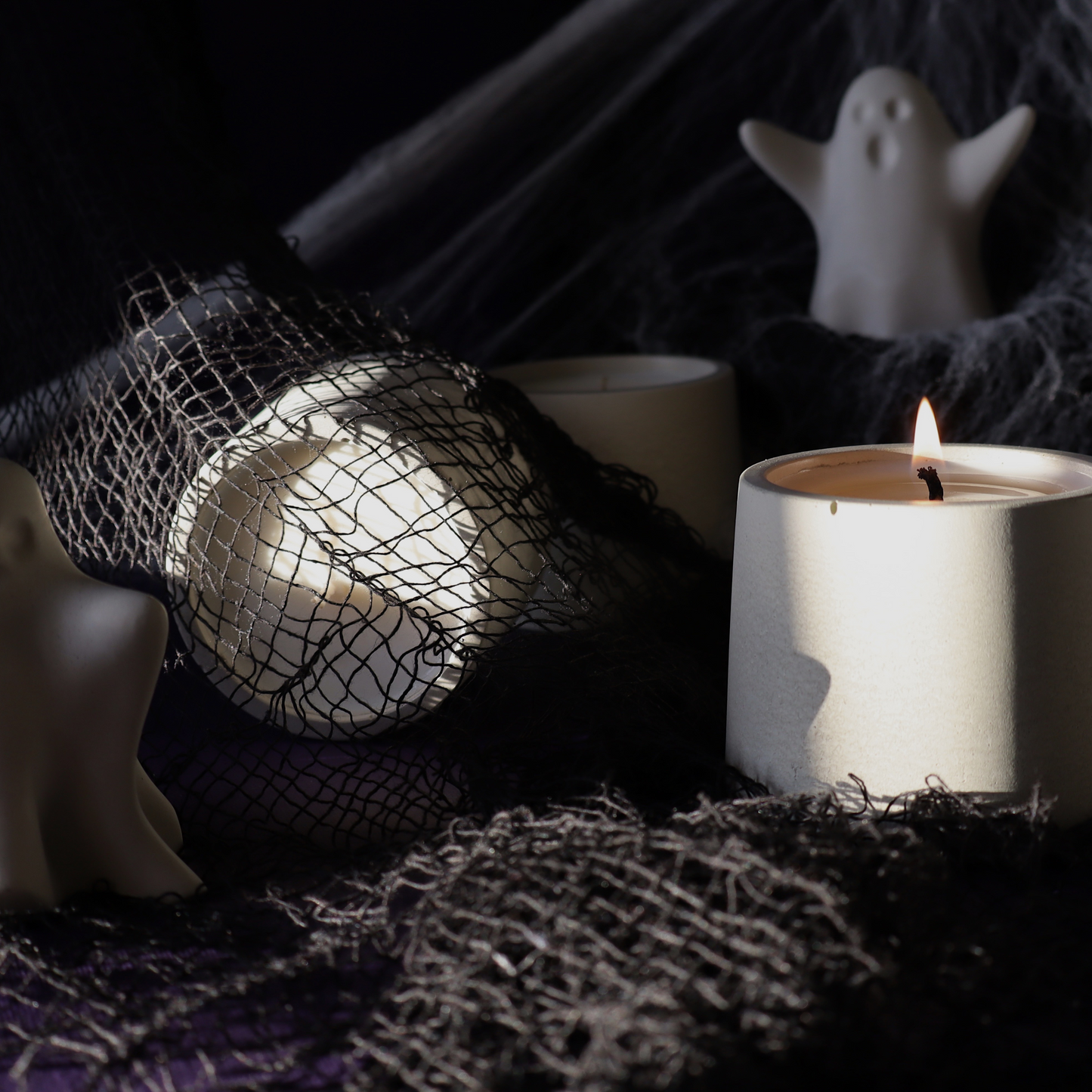 Ectoplasm | glow-in-the-dark concrete candle