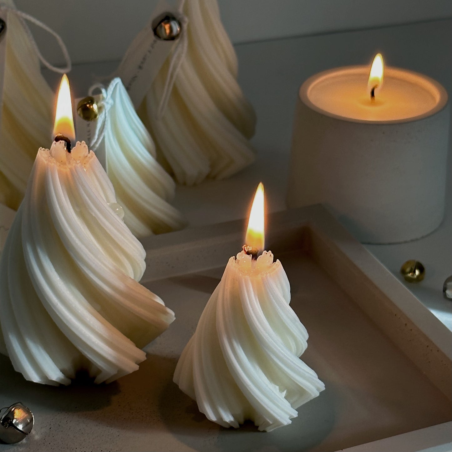 Gilded Fizz | concrete candle