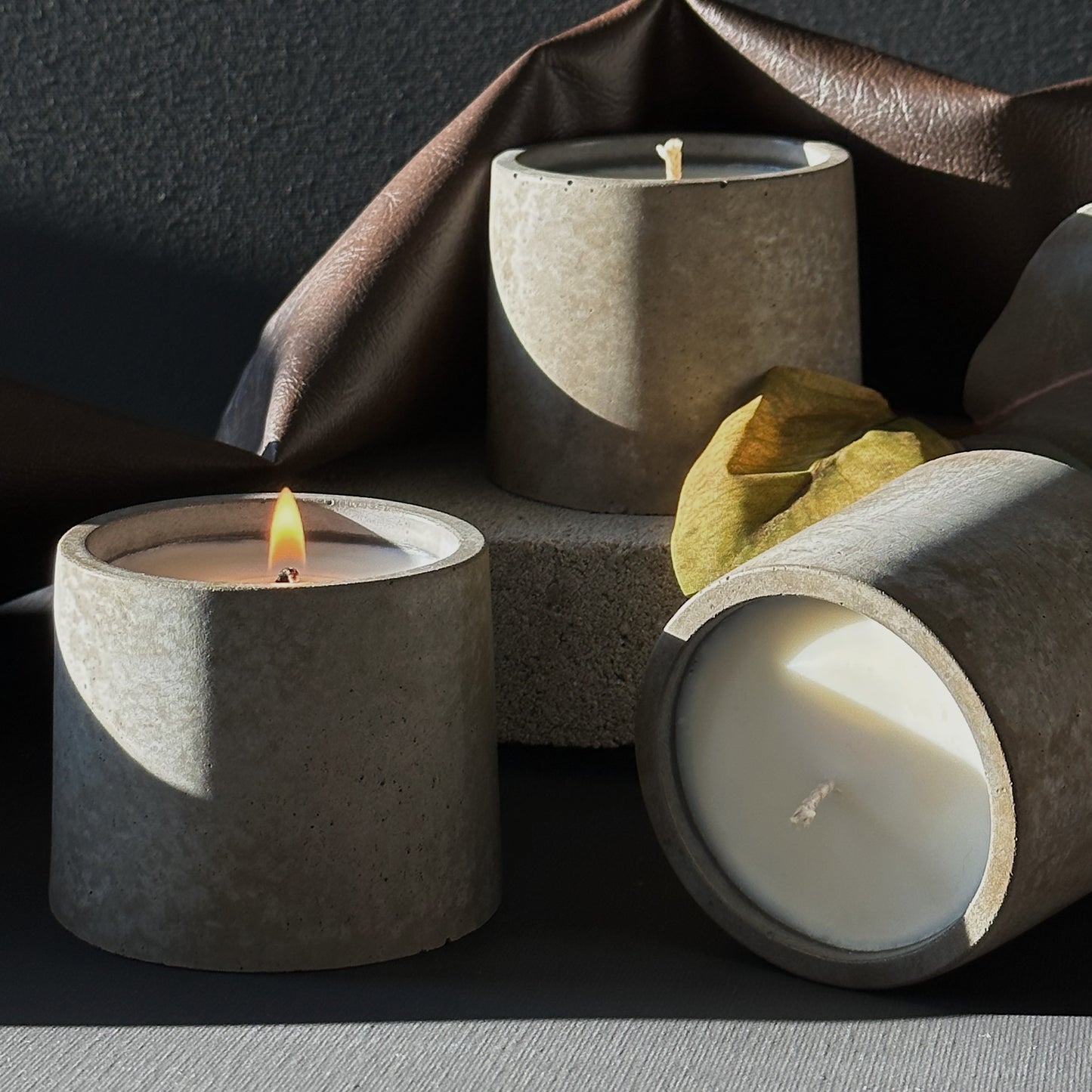 Gingered Amber | concrete candle