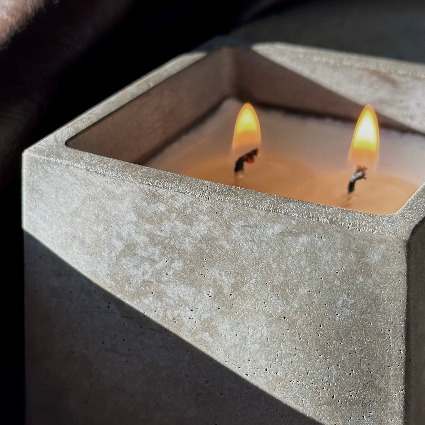 Autumn Air | concrete candle