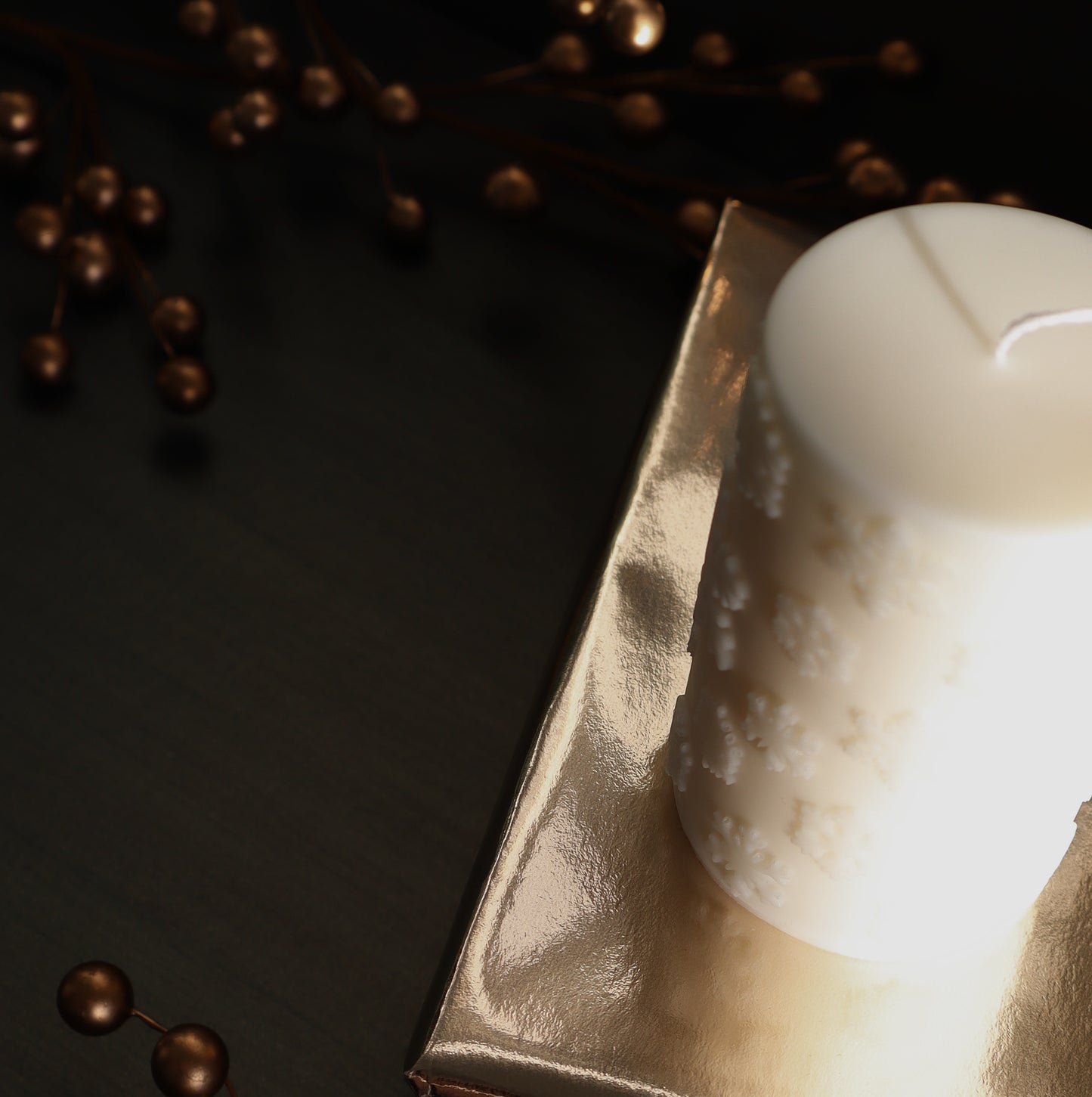 Snowflake Pillar | scented sculptural candle
